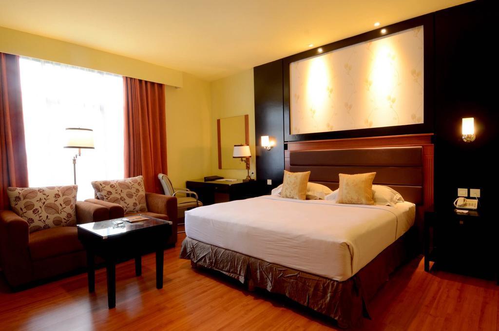 Sari Ater Kamboti Hotel Bandung Exterior photo