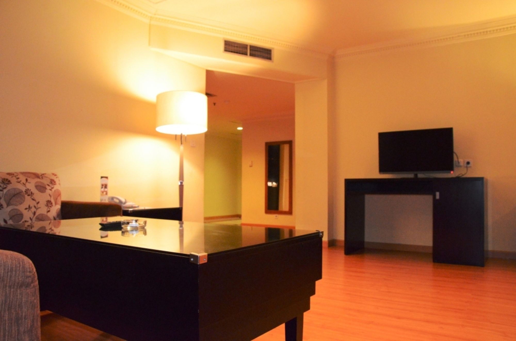 Sari Ater Kamboti Hotel Bandung Exterior photo